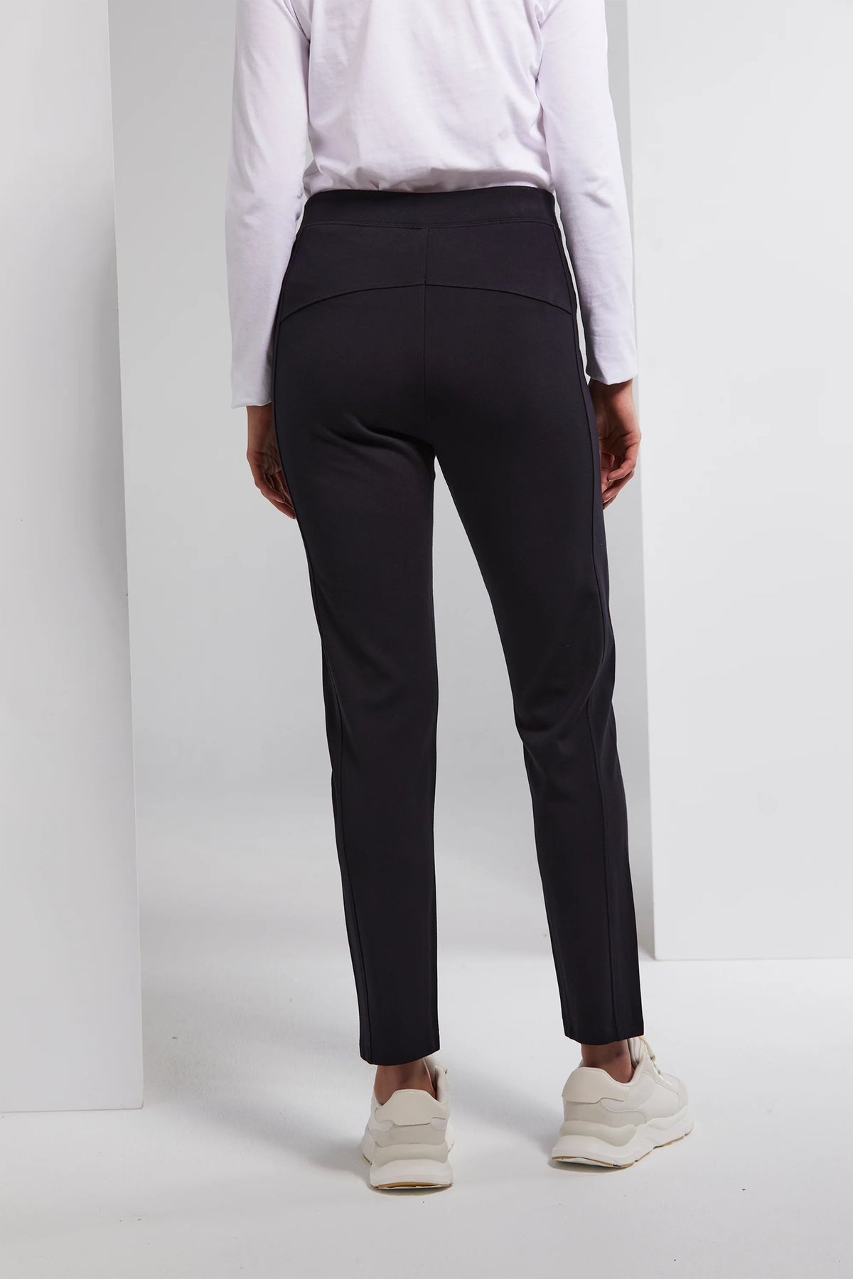 LANIA Clothing Collection | Curation Boutique