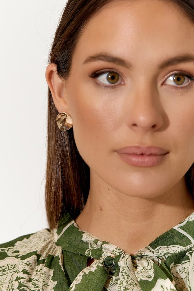 ADORNE - Gold Moulded Metal Stud Earrings - AED3944GOLD