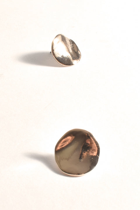 ADORNE - Gold Moulded Metal Stud Earrings - AED3944GOLD