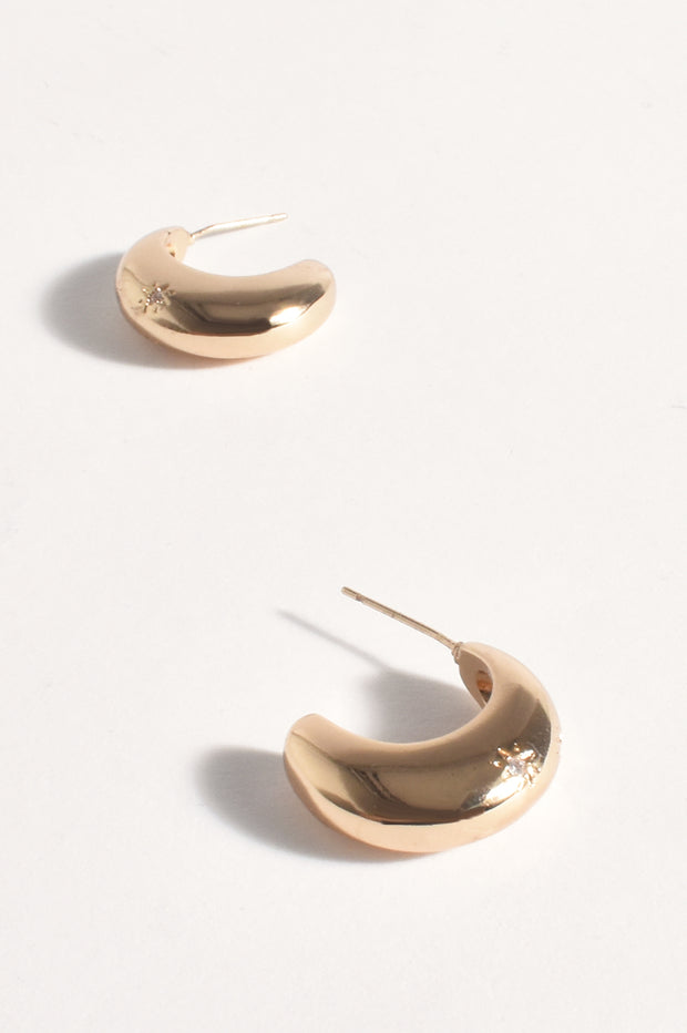 ADORNE - Gold Polished Curve Front Event Earrings - AED4046GOLD