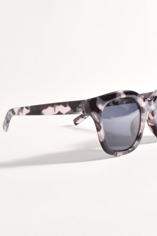 ADORNE - Bronte Sunglasses - AUL6345GREYTORT