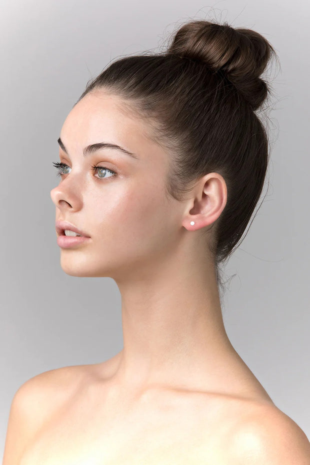 LIBERTE - Petite Dot Silver Earring