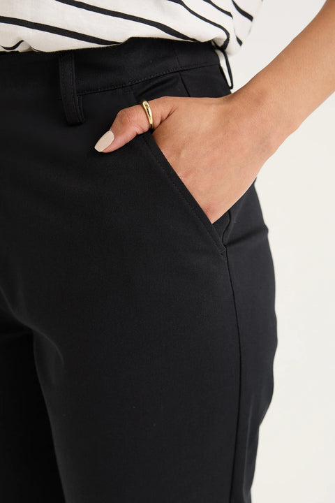 YARRA TRAIL - Black Nova Classic Chino - YTWN8972
