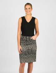 VASSALLI - Beau Printed Lightweight Skirt with Centre Back Vent - 372AV